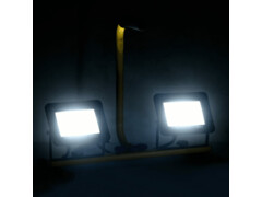  LED reflektor s rukojetí 2 x 30 W studené bílé světlo