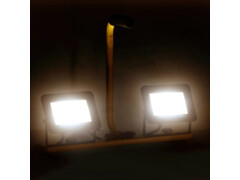  LED reflektor s rukojetí 2 x 30 W teplé bílé světlo